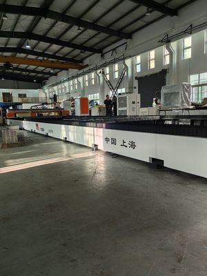 Précision et précision 3kw 6kw 8kw 12kw 15kw 20kw 30kw Machines de découpe laser à fibre CNC à haute puissance