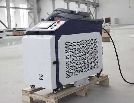Raycus 1500W 2000W 3000W machine de soudage laser portative avec système de commande convivial